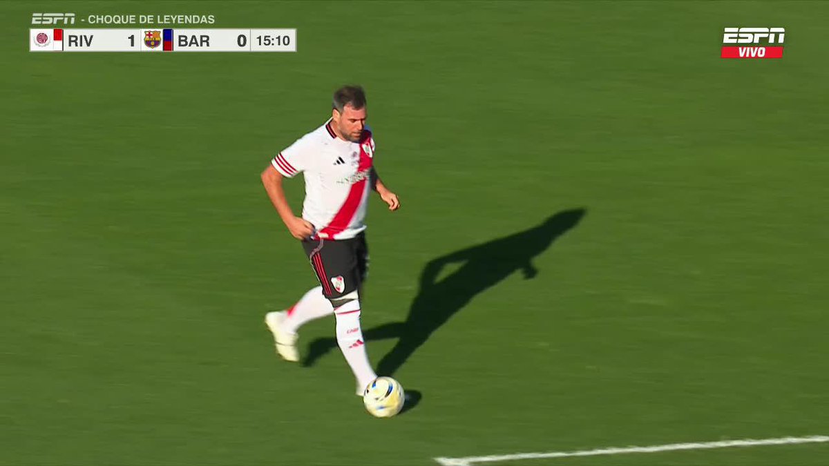 CASI GOLAZO DE CAVEGOL