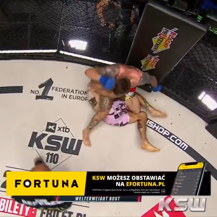 These elbows were VICIOUS 😬 Adrian Zieliński! XTB #KSW108 | 🇵🇱 CANAL+ SPORT | 🌍 KSWTV