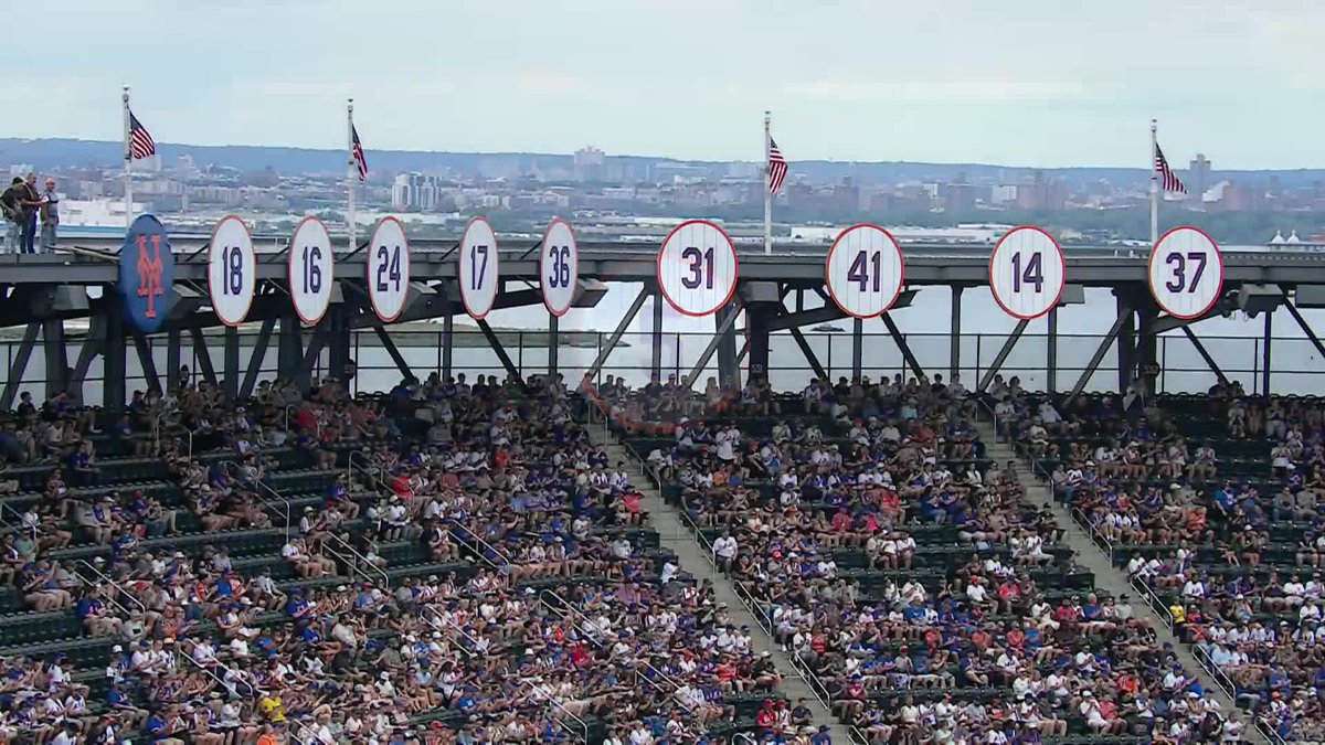 David Wright takes third base for his number retirement ceremony 5️⃣ ➡️ Tri-State Cadillac