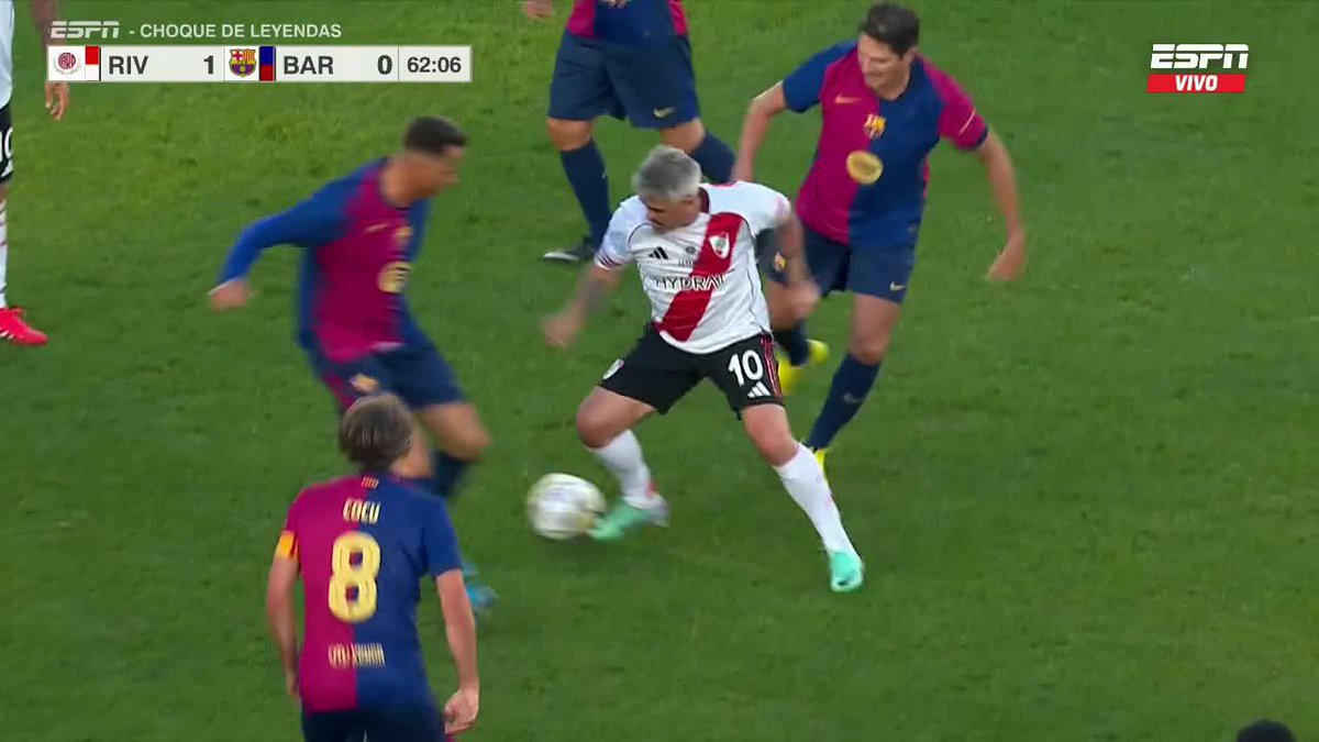 JUJU LO QUE JUEGA EL BURRITO 🪄⚽️
