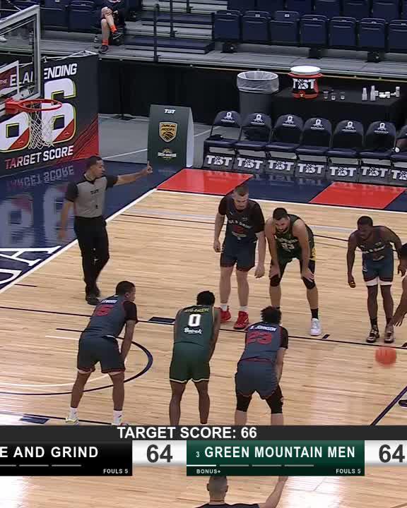 WHAT AN ENDING! ROBIN DUNCAN TIPS IN THE MISSED FREE THROW TO END THE GAME AND ADVANCE Green Mountain Men TO THE NEXT ROUND!!! UVM Men's Basketball