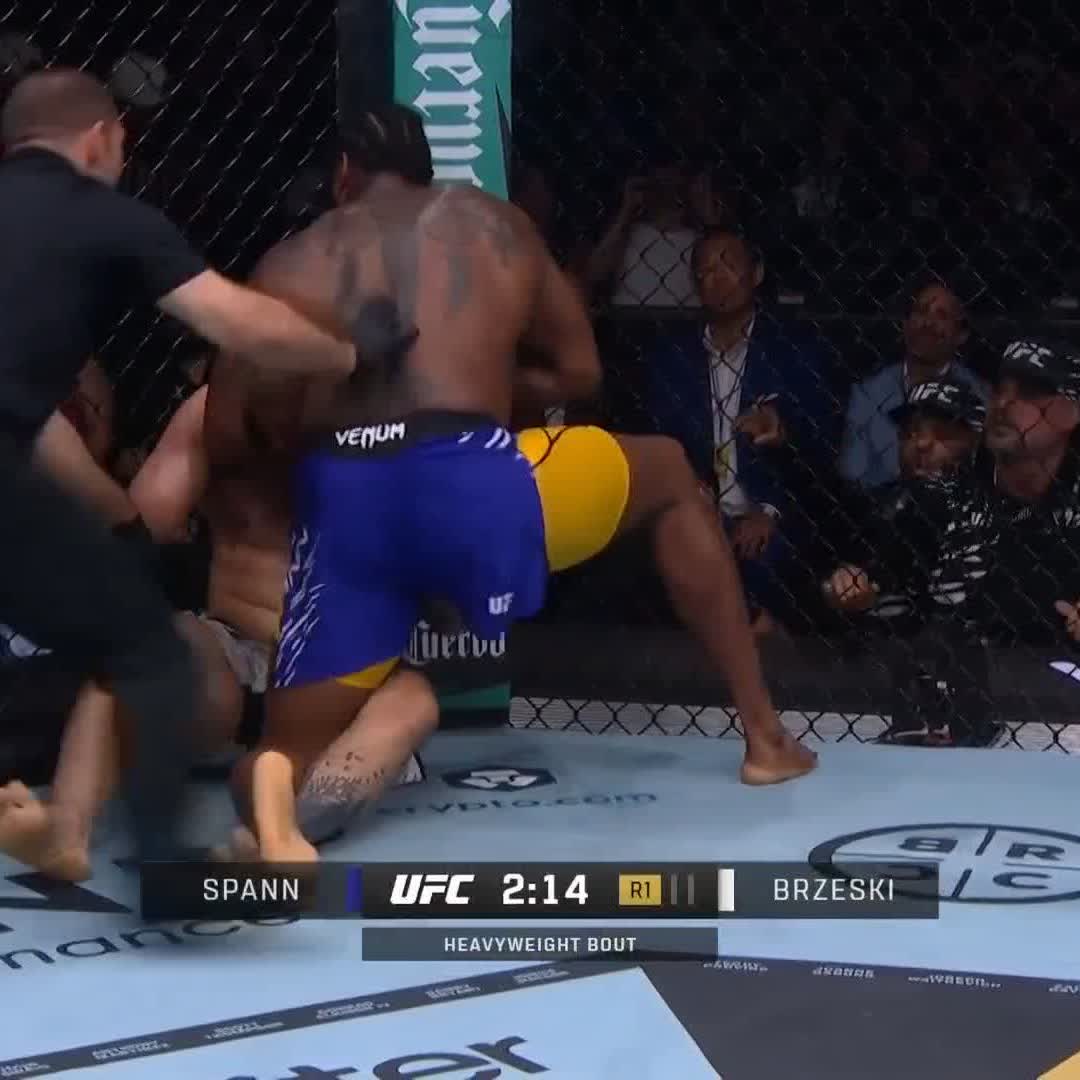 Up a weight class &amp; grabs the submission 😎 Ryan Spann pops in the guillotine to submit Lukasz Brzeski in Round 1 👏 [ #UFC318 | LIVE NOW on ESPN2 &amp; ESPN+ ]