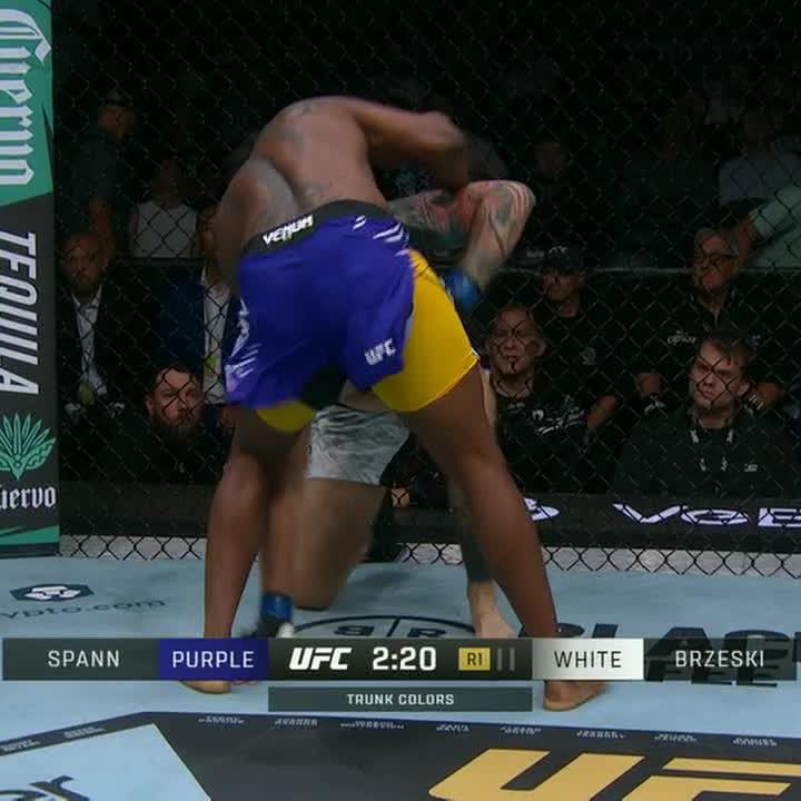 SUPERMAN SPANN WITH THE FIRST ROUND SUBMISSION 😤 Watch #UFC318 TONIGHT AT 10 PM ET on ESPN+ PPV ➡️