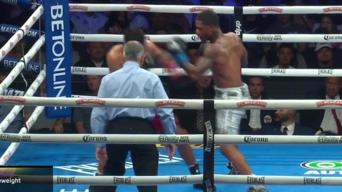 Austin Williams with the KNOCKOUT in Round 9 #RodriguezCafu | Live NOW on DAZN
