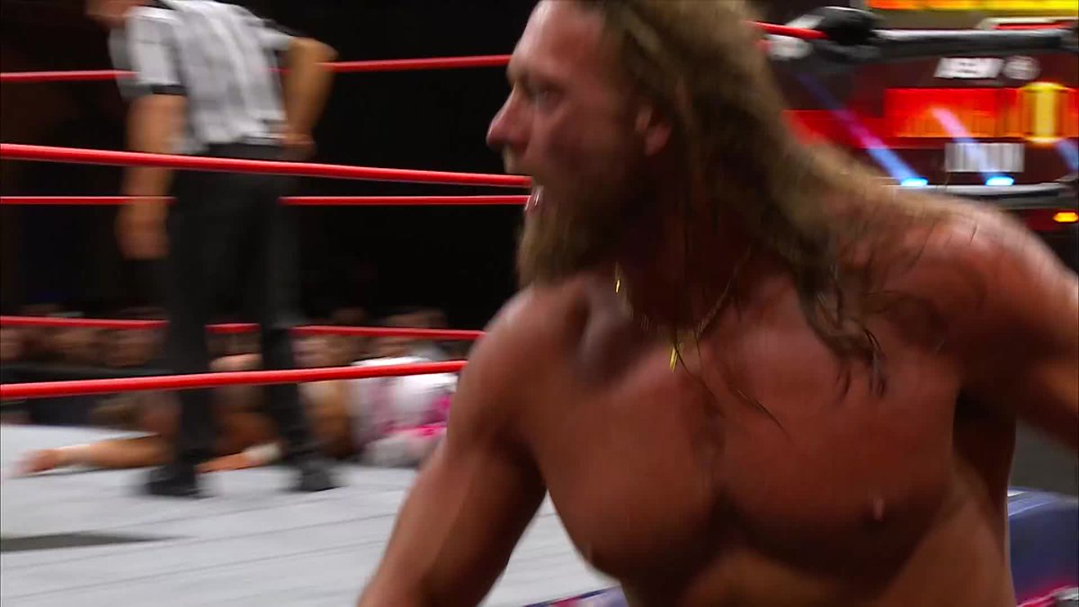 .@TOALIONA JUST POUNCED @THECAZXL OVER THE ANNOUNCE DESK! Watch #AEWCollision on TNT &amp; HBO Max