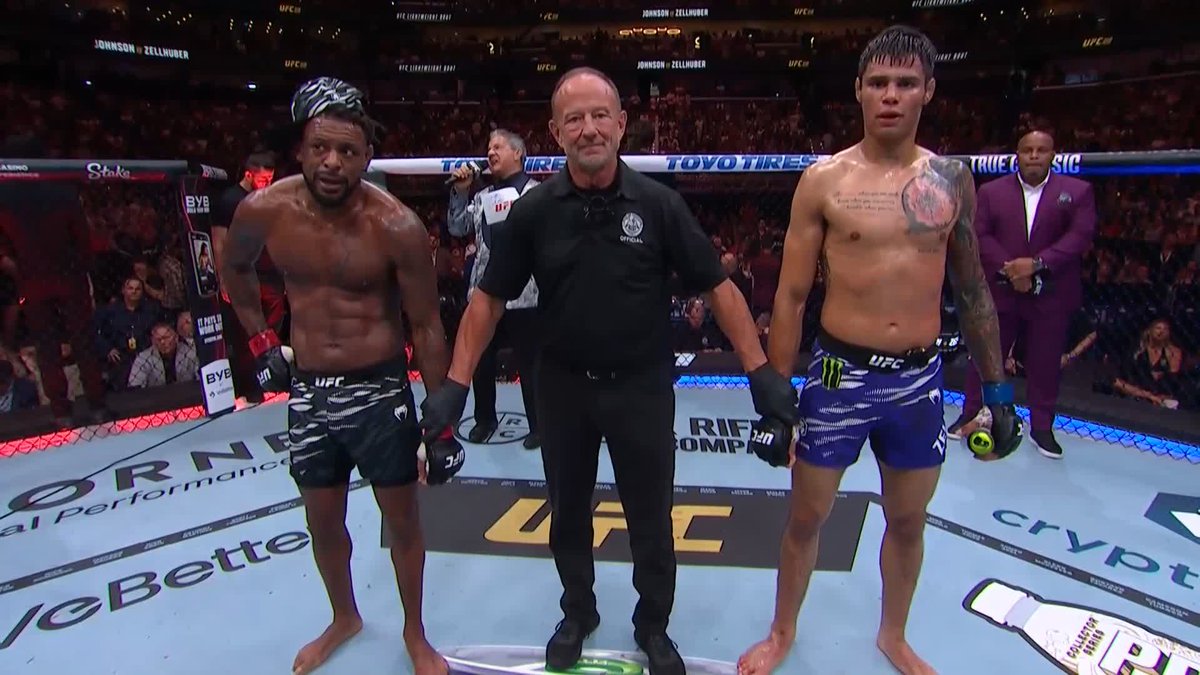 Uncle still got it ! 💪 Michael Johnson (39 ans) s’impose par décision unanime face à Daniel Zellhuber ! 👏 #UFC318