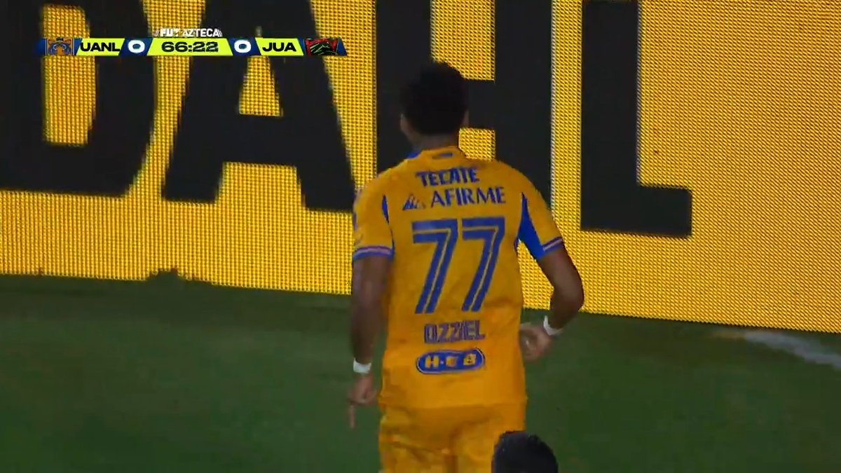 Así el primero del partido, enorme jugada de Lainez, Chuy con el recentro y Ozziel con el de la ventaja. 💪