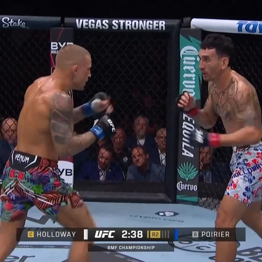 HE'S POURING ON THE PRESSURE EARLY 👀 [ #UFC318 | Max Holloway ]