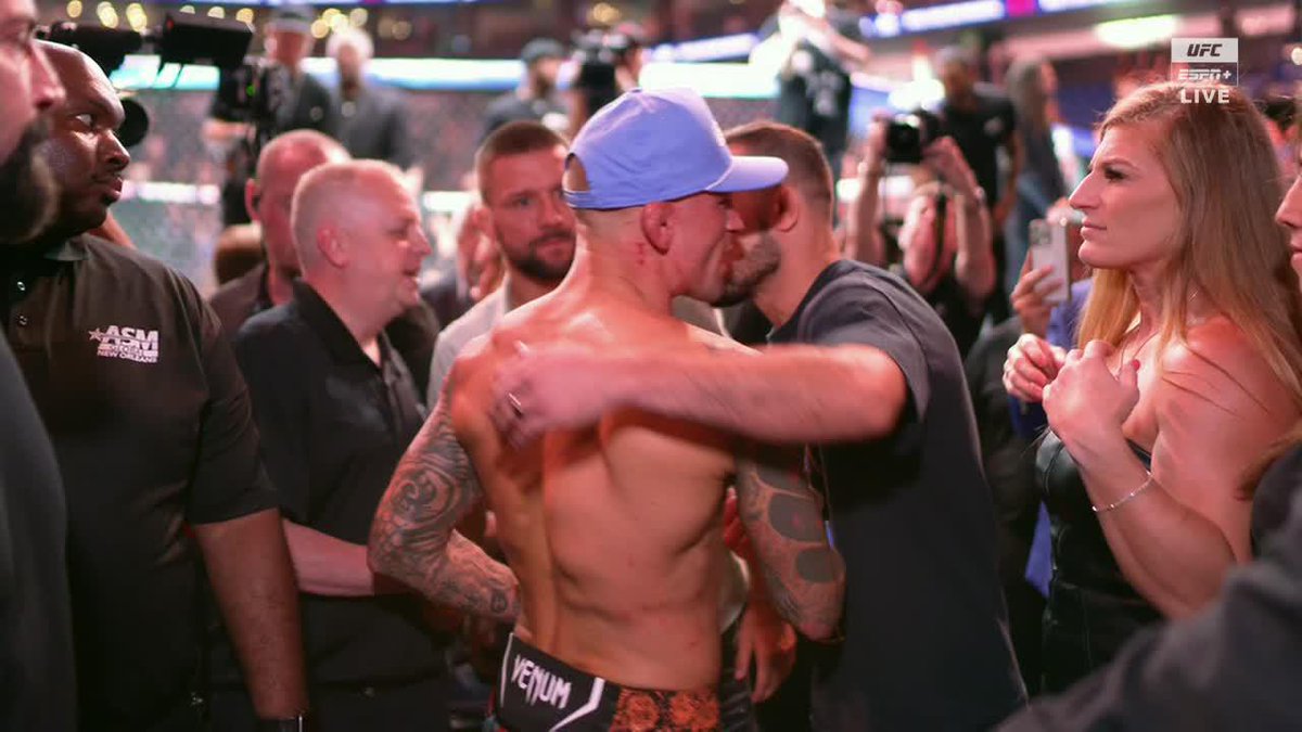Fighter row pays their respects to Dustin Poirier ❤️