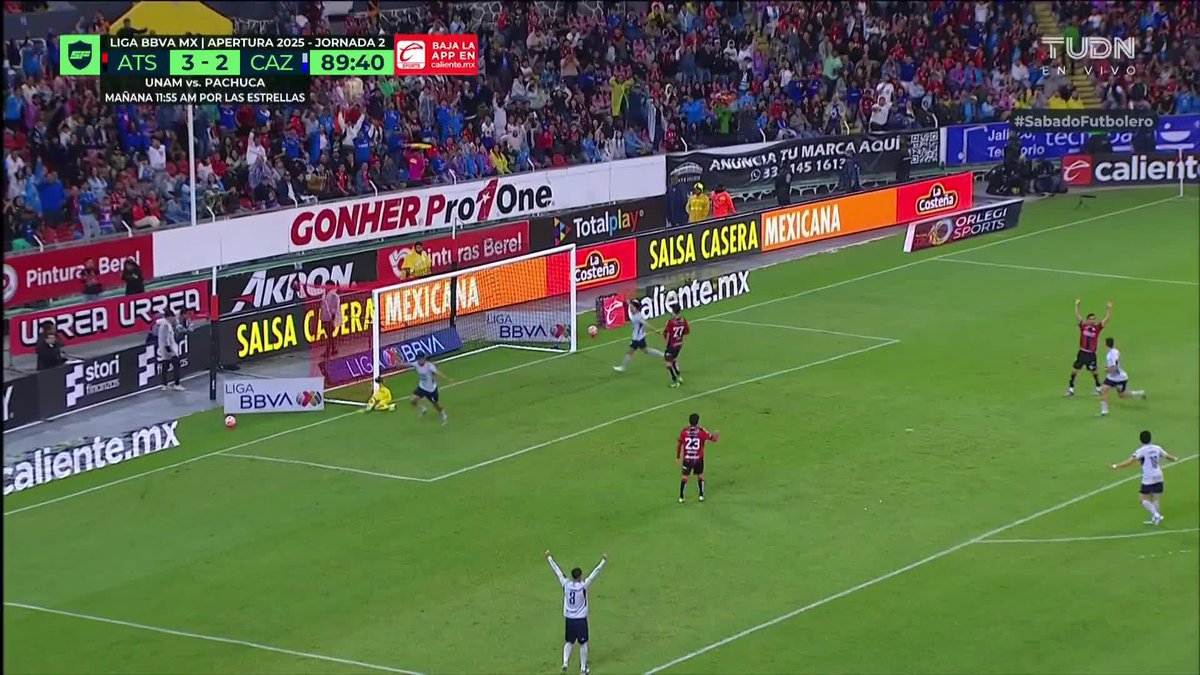 Este pase de Paradela debe ser el último punto en el contrato de Jovic.