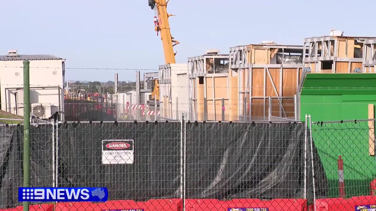 Residents near a Suburban Rail Loop site have described receiving bags of tea and wafers as laughable. They say any suggestion the gift would make night works more comfortable is an insult. Mark Santomartino #9News