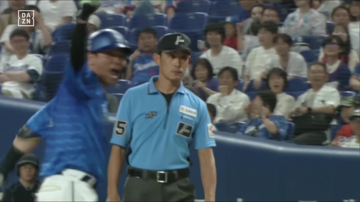 ド派手なガッツポーズ！ 蝦名達夫が起死回生の一打 延長10回に勝ち越し2点タイムリーを放つ ⚾プロ野球 (2025/7/20) 🆚中日×DeNA 📱Live on DAZN #オレをみろ #baystars