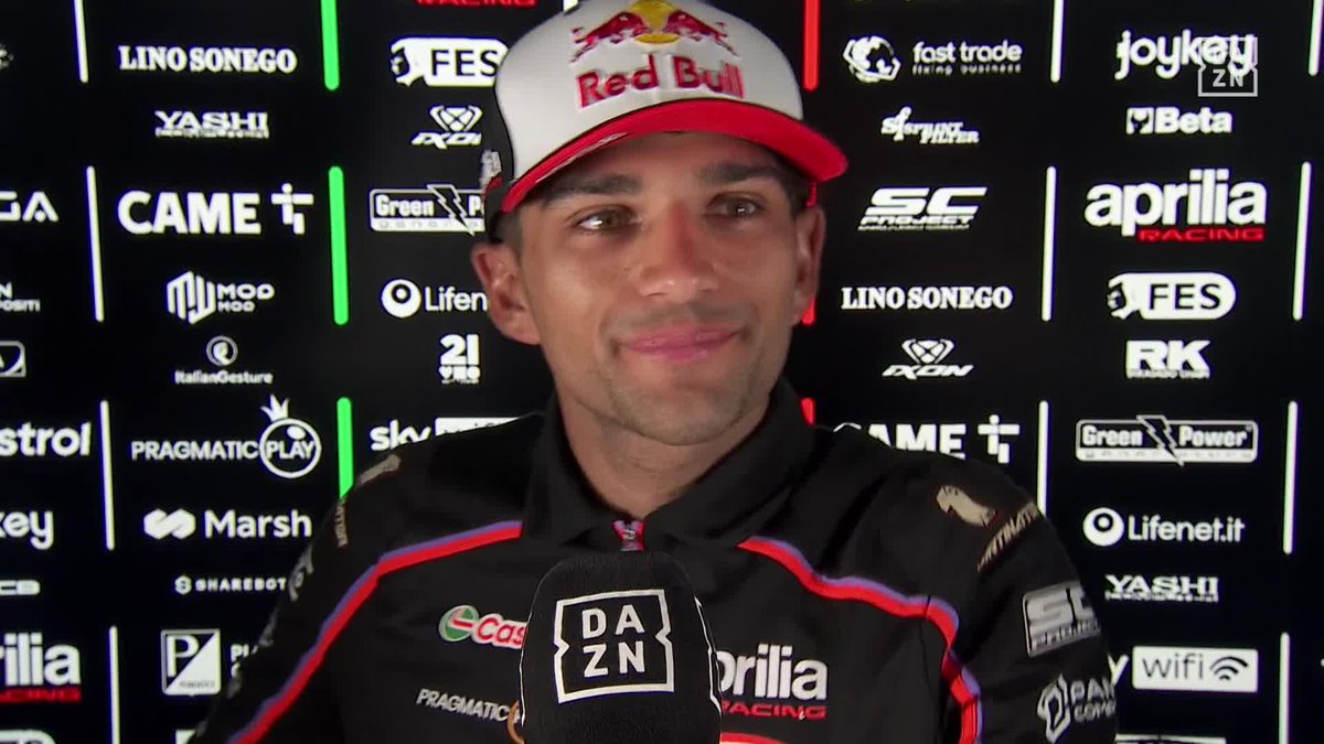🗣️ “Me ha servido para unirme a Aprilia aunque parezca difícil de creer” 🔊 “Hoy ya llegaba al box y me sentía en casa. Estamos haciendo una gran relación” Jorge Martín Almoguera revela cómo está su relación con Aprilia y lo que ha aprendido en su vuelta #CzechGP 🇨🇿 #MotoGP 🏁