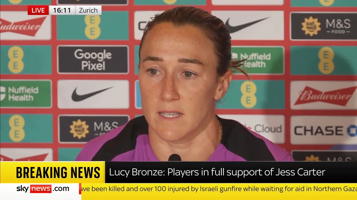"Is the message really hitting hard? Because to us it feels like it's not if these things are still happening to our players." England defender Lucy Bronze on England not taking the knee before Tuesday's Euro 2025 semi-final against Italy. 📺 Sky 501/YT