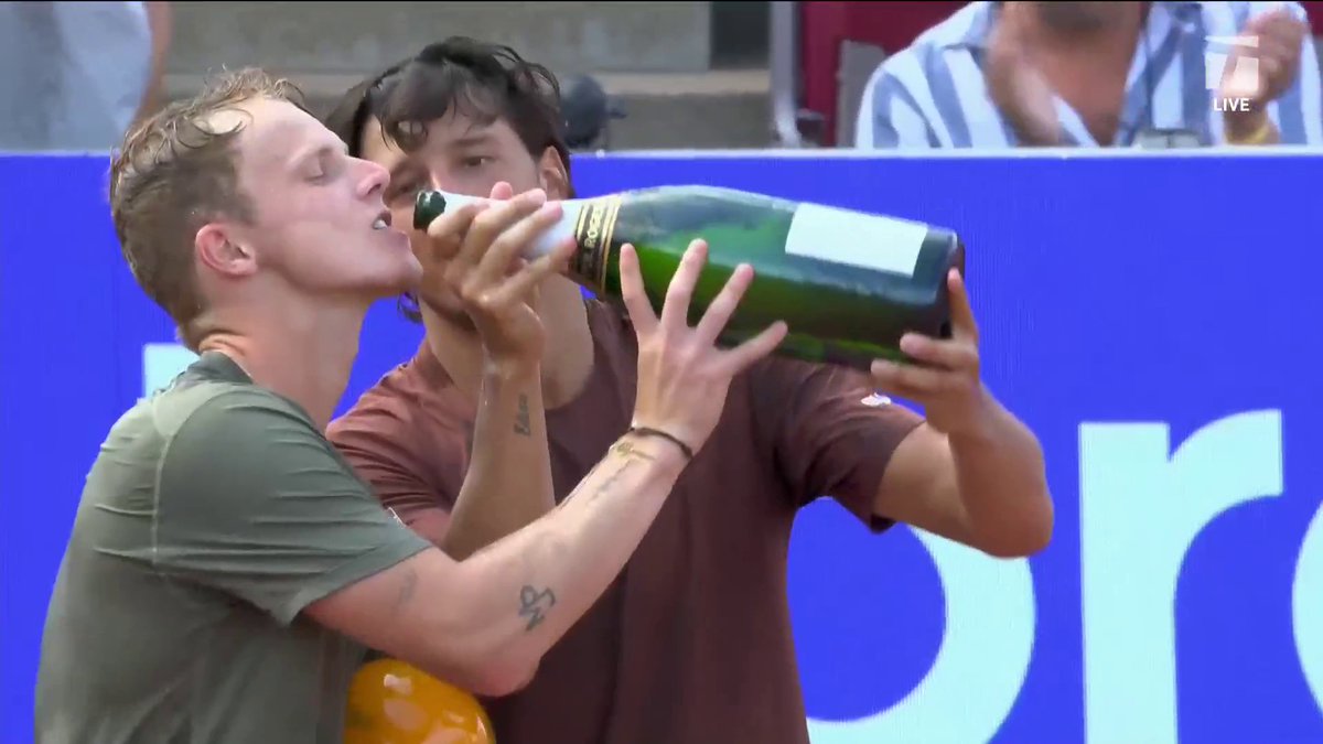Darderi knows how to celebrate 😂🍾 #NordeaOpen