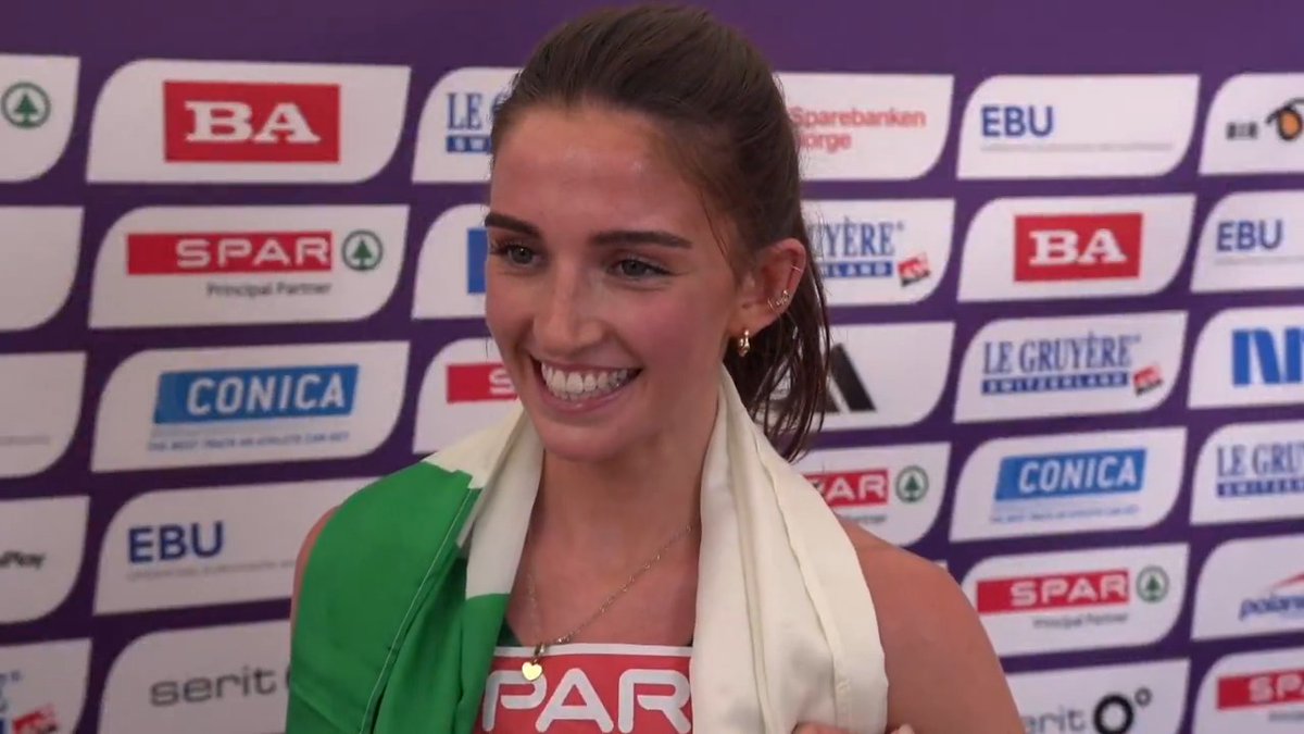An overwhelmed Eimear Maher reacts to her bronze in the women’s 1500m at the European Athletics U23 Championships. 🇮🇪 #RTEsport