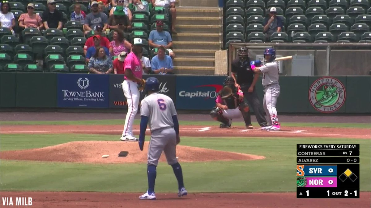 Francisco Alvarez hits one OVER the batter's eye for his 11th home run in the last 16 games for Triple-A Syracuse 🔥