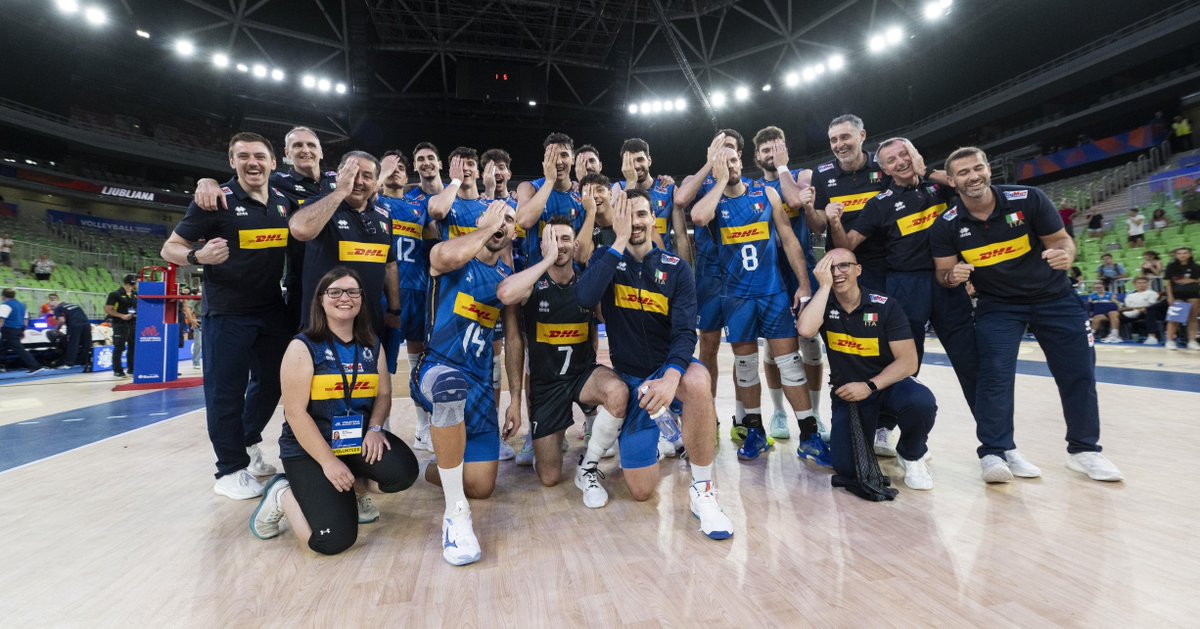Italy closes the prelims with a clean sweep. ๐ฎ๐น๐ฅ A solid 3-0 win over the Netherlands secures second place in the #VNL2025 standings - and books their trip to the Finals in China. #Volleyball #BePartOfTheGame