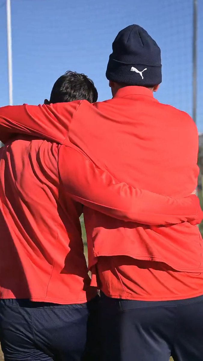 Hoy nos volvemos a ver, mi buen amigo ♥️ ¡Esta noche nos encontramos en casa! #TodoRojo 🔴