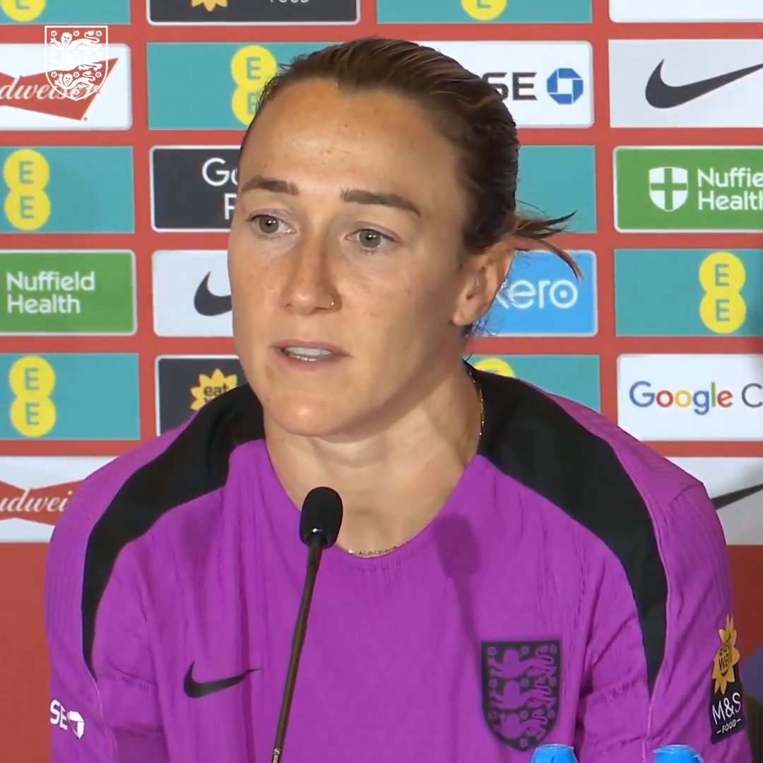 Lucy Bronze on the #Lionesses decision to remain standing ahead of kick-off at Tuesday’s #WEURO2025 semi-final.