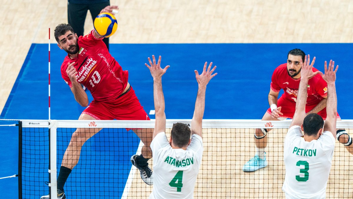 #VNL2025: IRAN ๐ฎ๐ท SWEEPS BULGARIA ๐ง๐ฌ IN GDAลSK ๐ต๐ฑ! ๐งน๐ฅ A merciless Amin led the charge with 19 points, while Esfandiar added 14 in the dominant 3-0 win. ๐บ Watch the replay on VBTV: ๐ #BePartOfTheGame #Volleyball