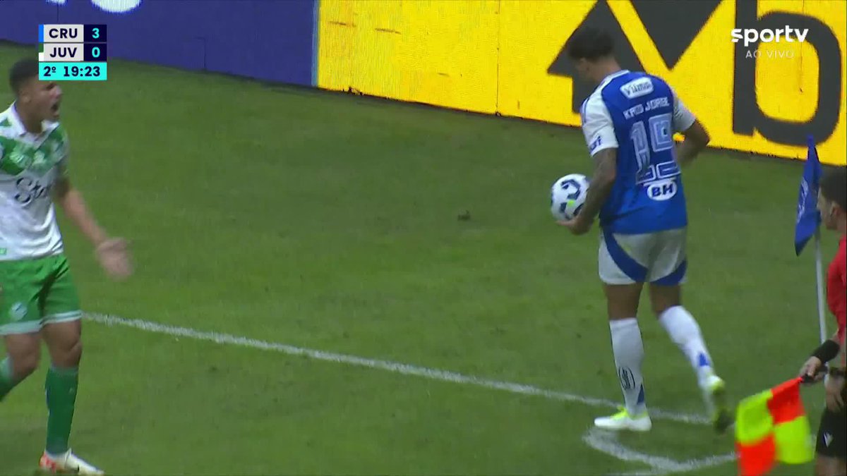 A disposição do Kaio Jorge na marcação com o Cruzeiro vencendo o Juventude por 3 a 0. 🎥 sportv | ge