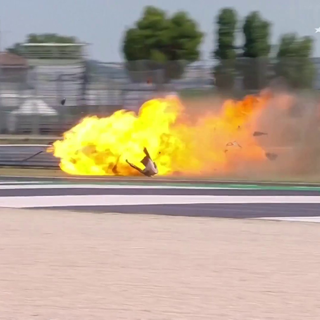😱 Les images sont terrifiantes ! Et pourtant, le pilote Georgi Donczew est sori indemne de sa Lamborghini en flammes lors du GT World Challenge Europe au Misano World Circuit ! #GTWorldEurope #GTMisano #GTWorld