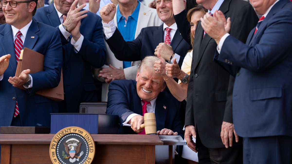 Six months in, President Trump took command—launched an all-out offensive to crush the left’s mess and bring American power roaring back. The border is fortified. The economy is unleashed. The One Big Beautiful Bill is law. This is unapologetic, America-first leadership. 🇺🇸🦅💰