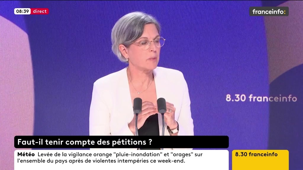 🔴 Loi Duplomb ➡️ "Le succès de cette pétition dit toute la crise démocratique dans laquelle nous sommes", estime Sandrine Rousseau.