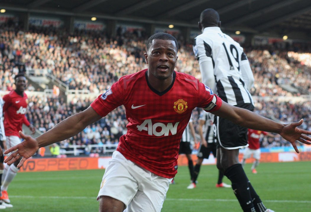 "I know the city and the club and I can tell you that when you play for Manchester United at Old Trafford, you no longer need to see sunshine every day." 11 years ago today, Patrice Evra left #MUFC after eight and a half brilliant years ❤