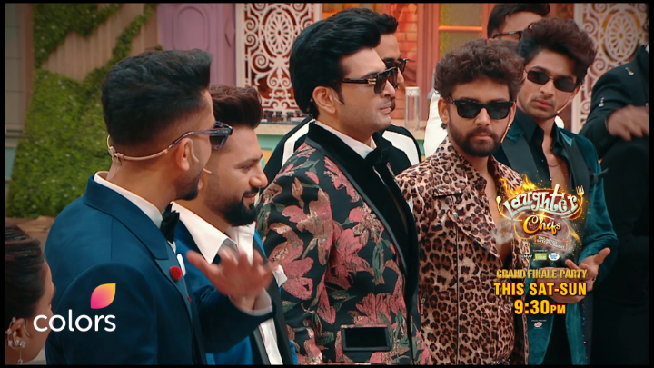 Baatein niklengi dil se aur double hogi masti, kyunki aa gayi hai finale ki ghadi! 🥹🤩 Dekhiye #LaughterChefs - Unlimited Entertainment, Grand Finale Party iss Sat-Sun raat 9:30 baje sirf #Colors aur JioHotstar par. ENVY pourhomerange #SugarfreeIndia #CatchFoods Sudesh Lehri #NiaSharma #RubinaDilaik RAHUL VAIDYA RKV #AbhishekKumar #SamarthJurel Krushna Abhishek Kashmera Shah #ElvishYadav Karan Kundrra Vicky Jain Ankita lokhande Jain Aly Goni #ReemSameerShaikh Bharti singh Harpal Singh Sokhi