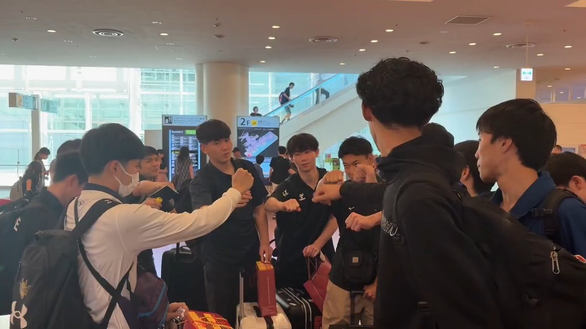 B.LEAGUE U17選抜チームが上海から無事帰国しました✈️ 「2025 Shanghai Future Star Basketball Championship」の最終順位は6位となりました⛹️‍♂️ 応援ありがとうございました🔥 #Bリーグ #BリーグU18
