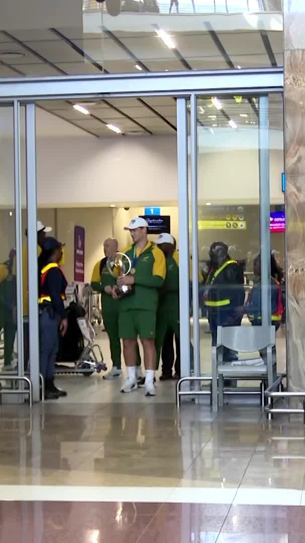 The Junior Springboks are back in South Africa 🏆 Fresh from their success at the World Rugby U20 Championship, the team arrived at O.R. Tambo this morning 🇿🇦👏 #SSRugby | #WorldRugbyU20s