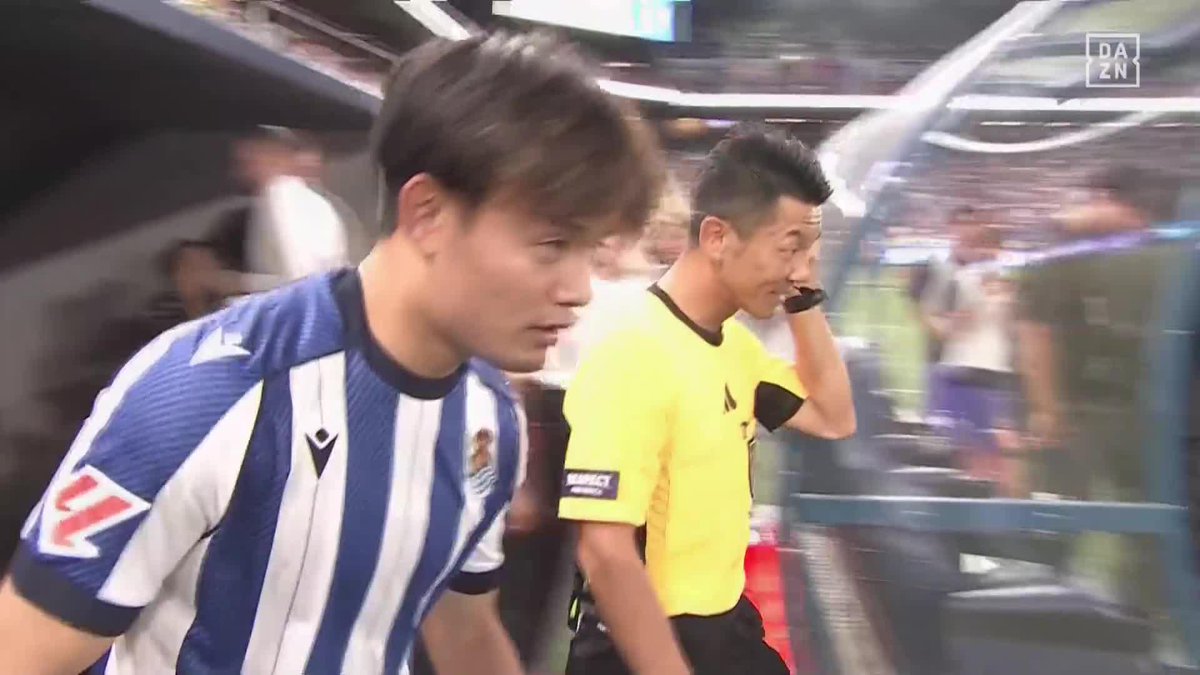 🇯🇵日本サッカー界のスター⭐️ 後半から登場した久保建英に湧き上がるスタジアム🏟️🔥🔥