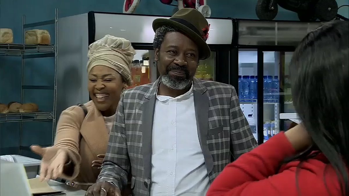 Dinangwe?! Aern't 5 women enough?? Once a flirt, always a flirt! 😏Tshidi le yena bathong! De Wet o teng mos?? 😤 #etvScandal