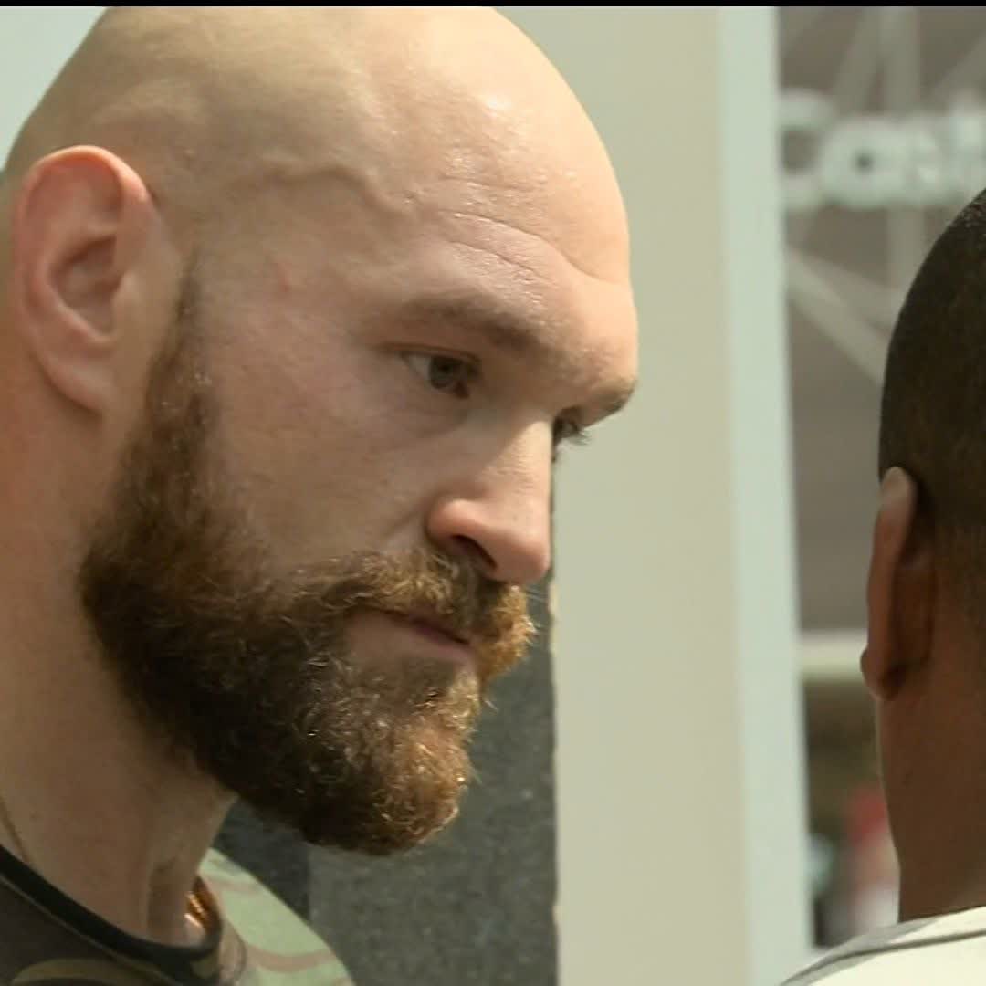 Lennox Lewis says fight fans are desperate to see an all-British showdown between Tyson Fury and Anthony Joshua 🇬🇧🥊
