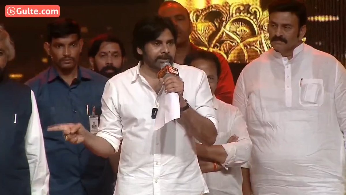 #PawanKalyan: “సినిమాను గత నెల రోజుల నుంచి ఒంటి చేతితో, జనం మధ్యలో ఉండేలా చేసిన.... #NiddhiAgerwal గారిని చూసి సిగ్గు తెచ్చుకుని ఈరోజు Media Interaction చేశా. రేపు చేయబోతున్నా… ఎల్లుండి కూడా చేయబోతున్నా.” #HariHaraVeeraMallu