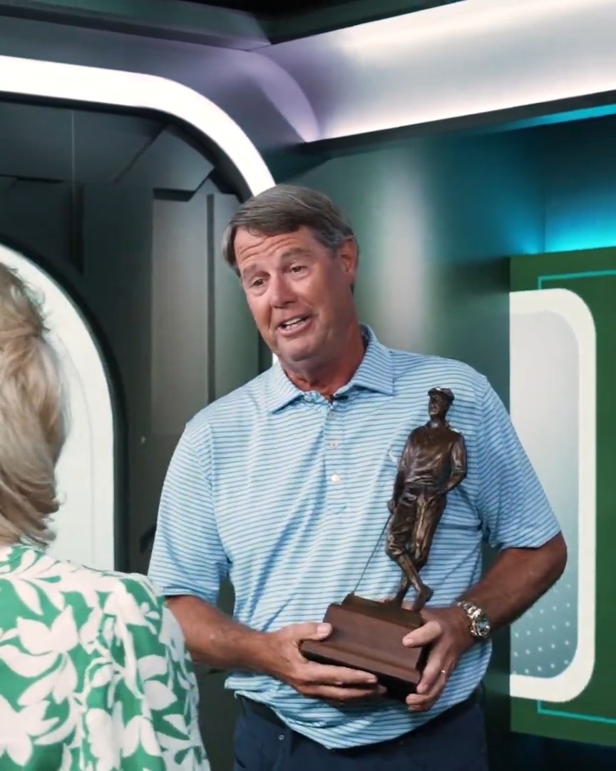 “It’s probably one of the proudest moments of my life.” In a special surprise, Paul Azinger and his wife Toni learn that he's been named the 2025 Payne Stewart Award recipient presented by Southern Company.