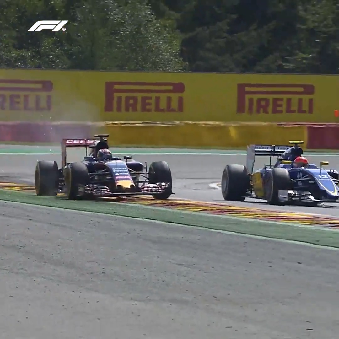 🗣️ "It's bold. It's brave. It's beautiful!" Looking back at how Max Verstappen pulled off this daring move around the outside of Felipe Nasr at Blanchimont in 2015... 👏💨 #F1 #BelgianGP