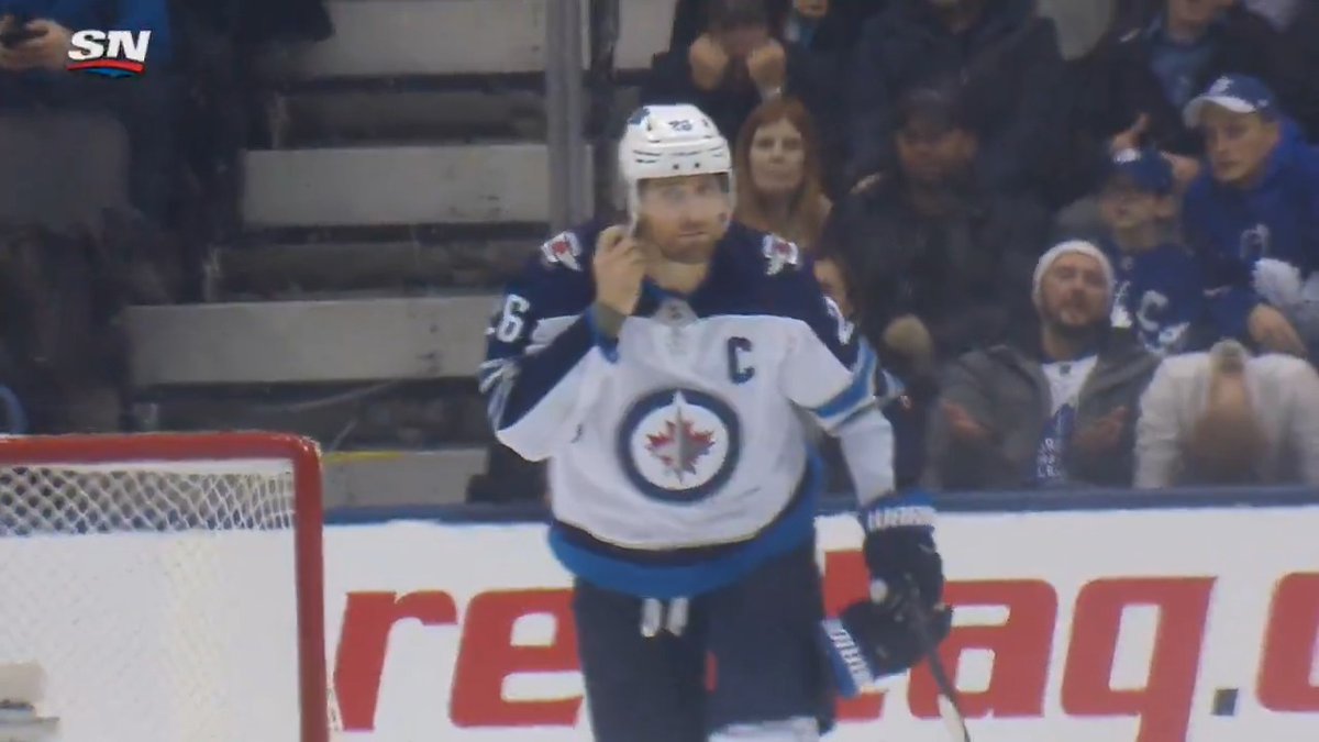 Chinstrap celly