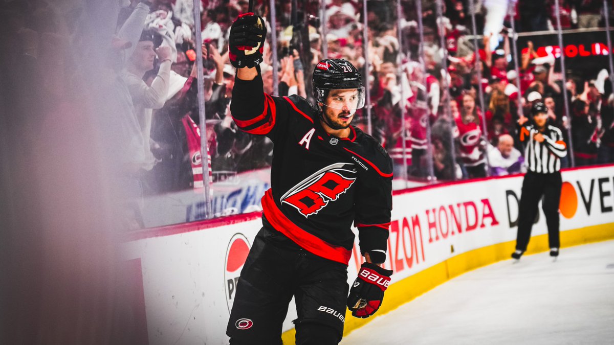 Here's 11 minutes of Sebastian Aho highlights. Enjoy.