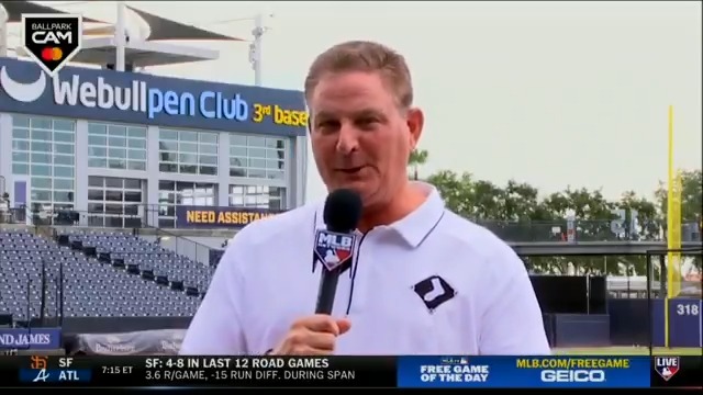 The @WhiteSox have won three in a row since Dan Plesac started wearing the "Southside Rally Polo," but it might be time to wash it 😂😷
