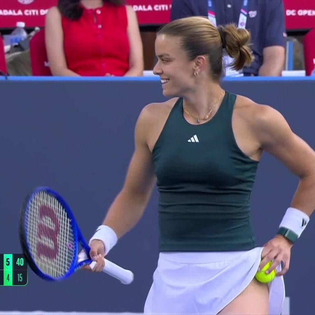The 'Sakkattack' is back 💥 Maria Sakkari returns to the second round in Washington. #MubadalaCitiDCOpen