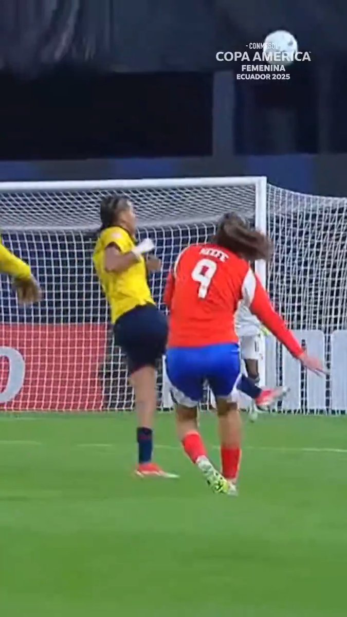 Sonya Keefe le pegó desde Chile....¡Y CLAVÓ UN GOLAZO! 🚀⚽️ ¡Festeja Selección Chilena! 🙌🇨🇱