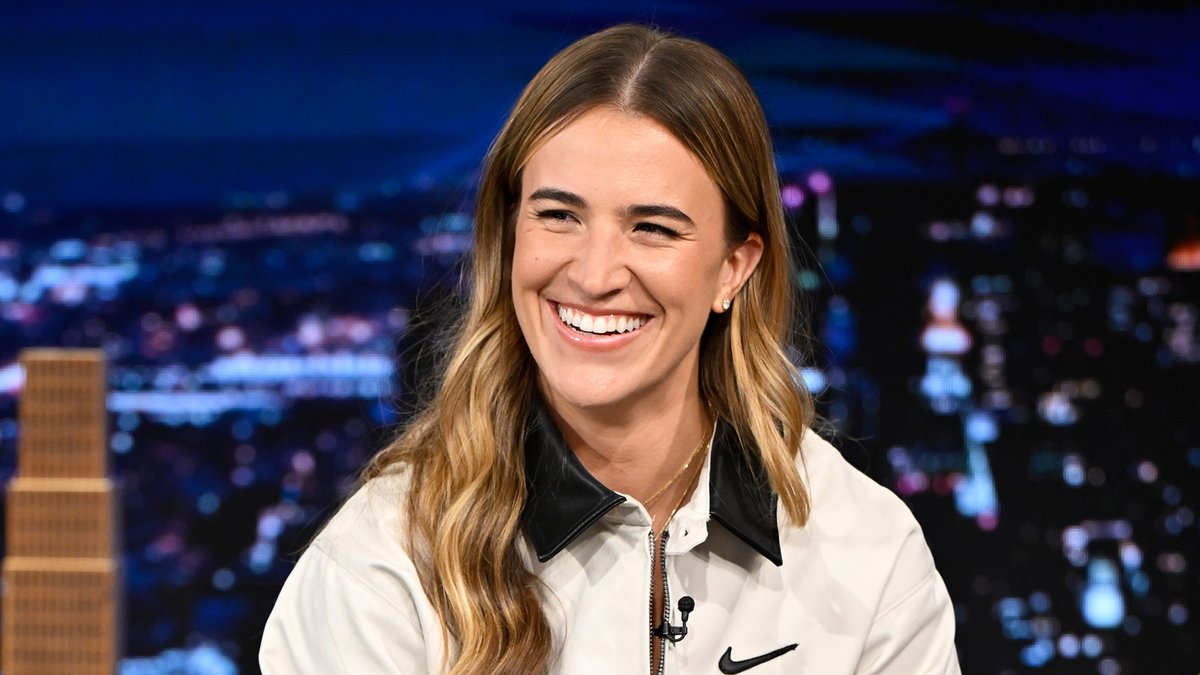“It creates the opportunity for young girls and boys growing up now, to hope and dream of wanting to be a signature athlete.” -Sabrina Ionescu on The Sabrina 3! #FallonTonight