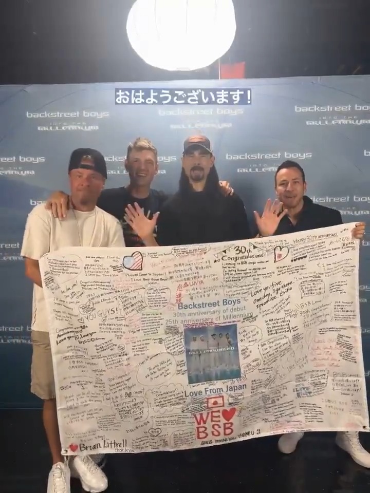 皆さんの想いを受け取った BSBからメッセージが到着!📩✨ これからも一緒に、 たくさん応援していきましょう〜💖 🎧『ミレニアム』25周年盤 配信&発売中! #BSBミレニアム25周年 #バックストリート・ボーイズ