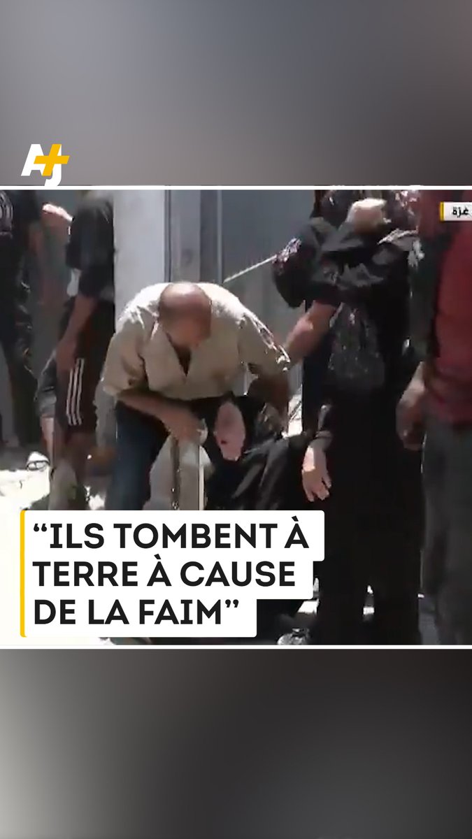 “Les gens s'effondrent à cause de la faim”. Un journaliste d’Al Jazeera a filmé en direct les ravages de la faim à Gaza, où les gens, épuisé·es, tombent au sol.