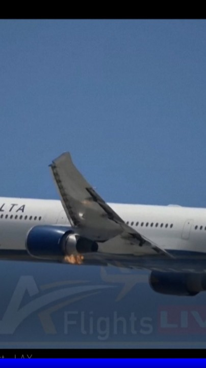 🇺🇸✈️🔥 FLASH | Le moteur d’un Boeing de Delta Airlines a pris feu en plein décollage à Los Angeles hier. C’est le 2ème incident similaire pour la compagnie Delta en 2025.