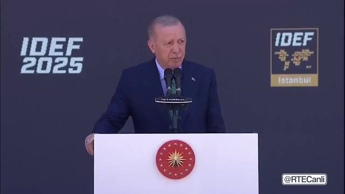 “(Gazze) Açlıktan kitlesel ölümlerin başladığı bu kara günlerde tüm uluslararası toplumu, insanlık cephesinde birleşmeye davet ediyorum. Gelin bu caniliğe hep birlikte tepki verelim. Gelin bu vahşete artık yeter diyelim.” —Recep Tayyip Erdoğan