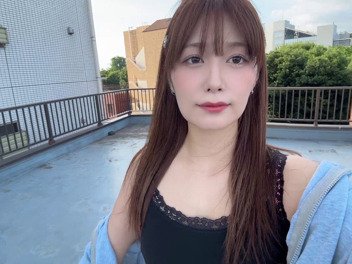 え、歩いてたら急に変な薬渡された、、笑笑
